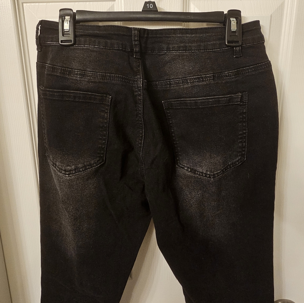 Black Distressed Jeans ~ Size L - Picture 4 of 7